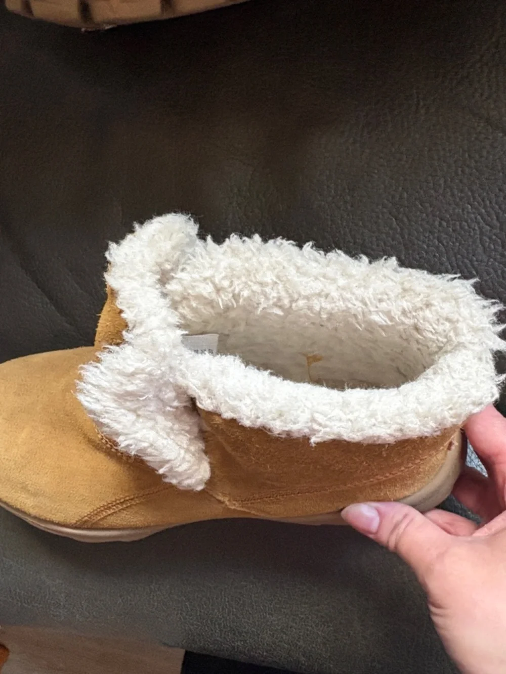 Sketchers on the go chestnut with fleece lined slip in boots